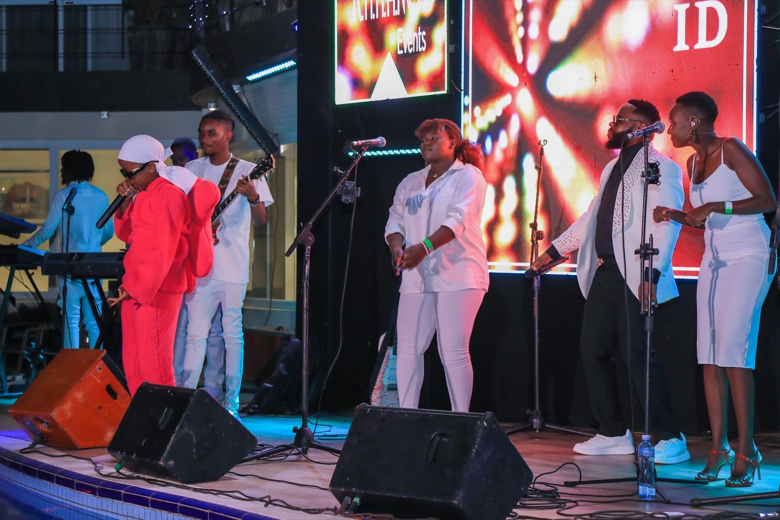 Aziz Azion engaging the crowd at Tropicanna Poolside